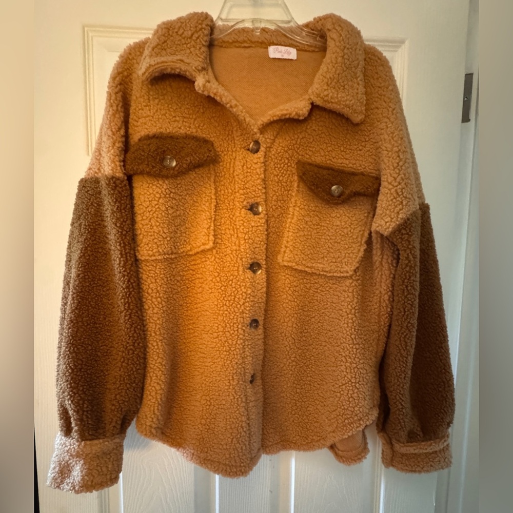 Pink Lily “Teddy Bear” brown fleece shacket size medium Woman Junior so soft!